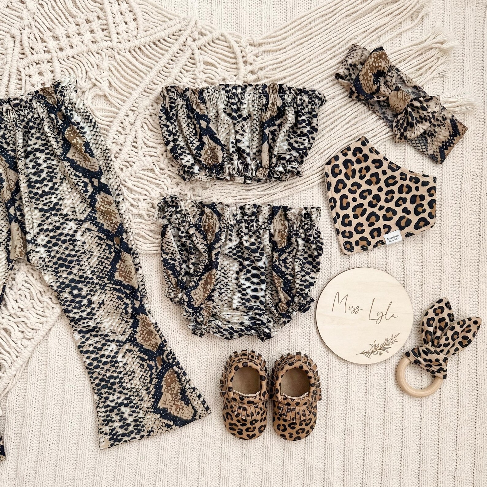 LIV - SET - Image 5