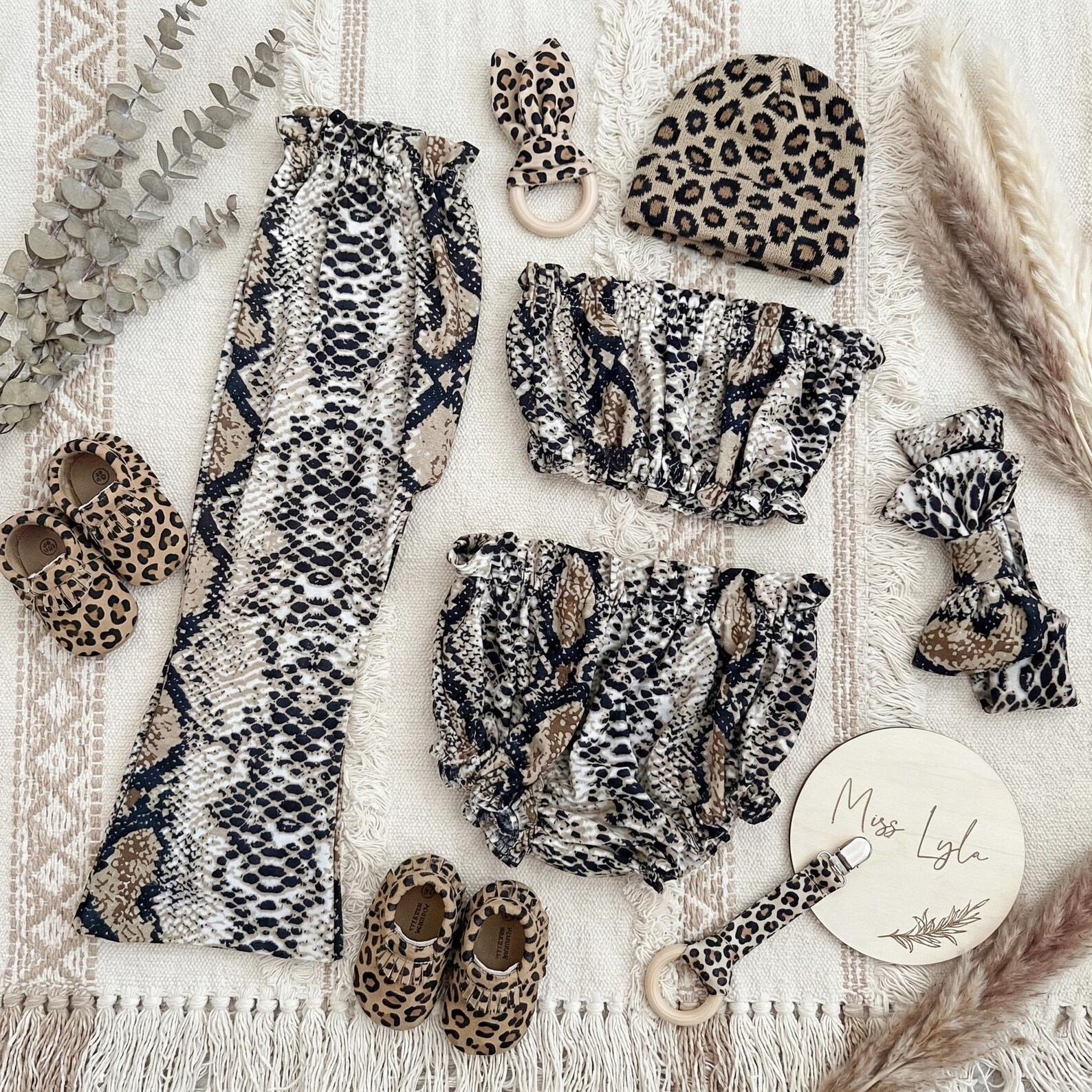 LIV - SET - Image 3