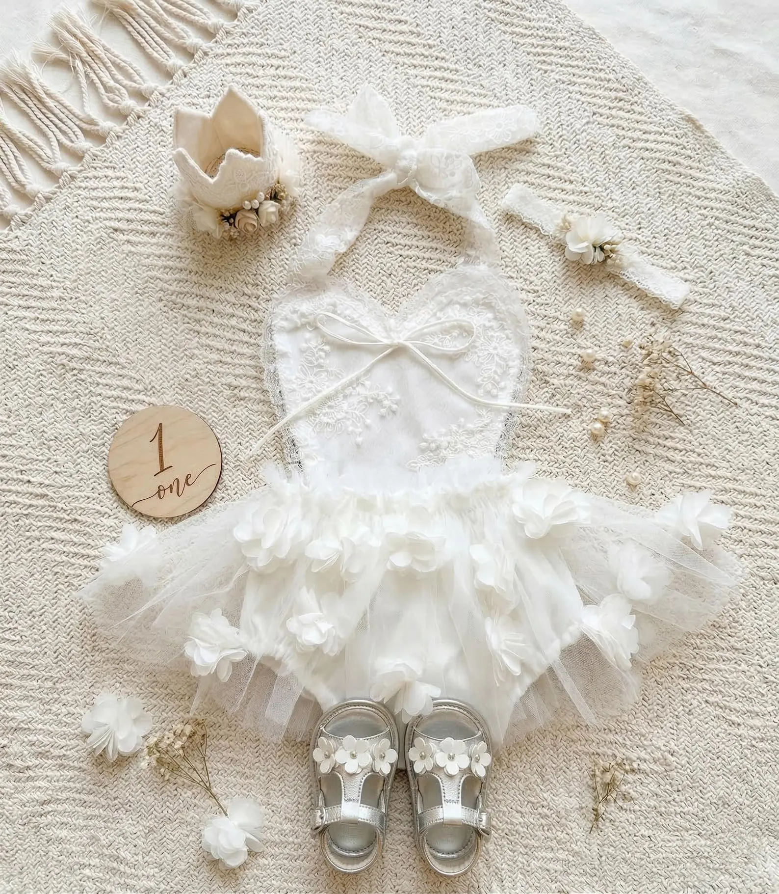 ASPYN - LACE PLAYSUIT